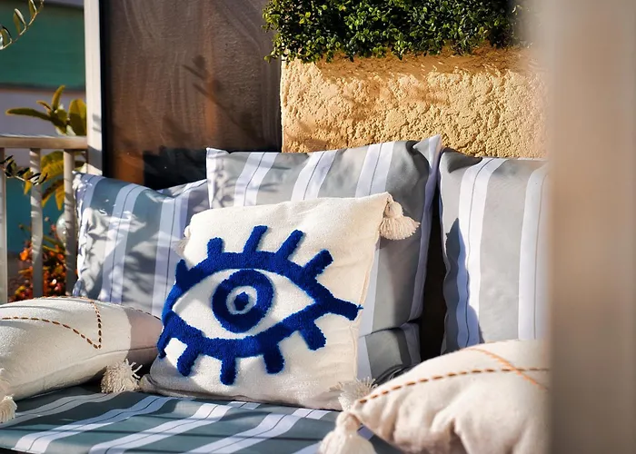 Vue Alegria Apartment